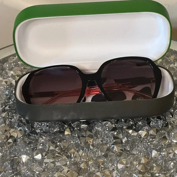 NWOT Kate Spade Hello Sunshine Sunglasses in Case. Retail $195.00 Kate Spade Amberlynn Pink Tortoise Shell Oversized Hello  main image 2